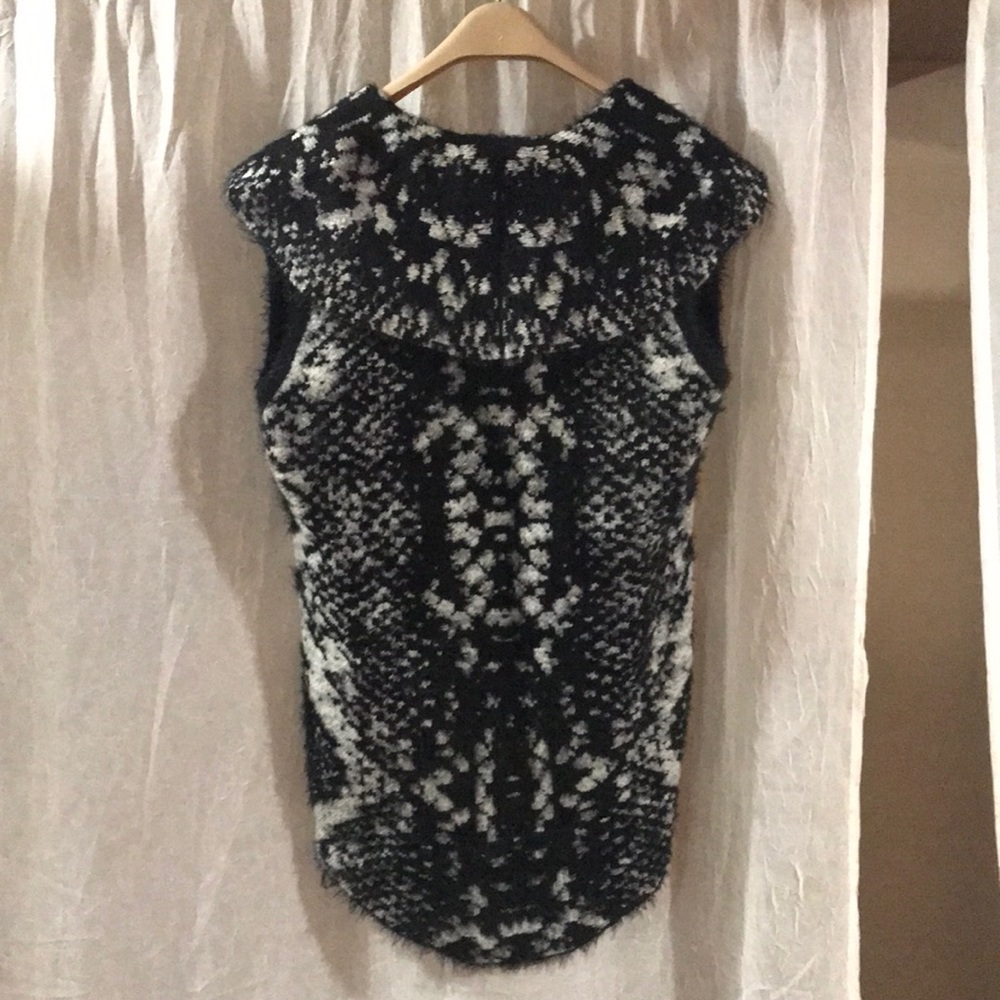 Chic, Versatile, Soft Vest! - image 5